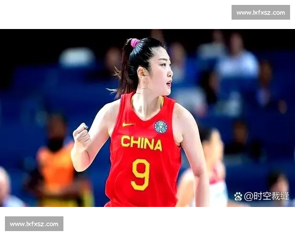 2.26 米女篮新星遭日媒酸评,国际教头盛赞 “长城级统治力” 2.26 米女篮新星遭日媒酸评,国际教头盛赞 “长城级统治力”